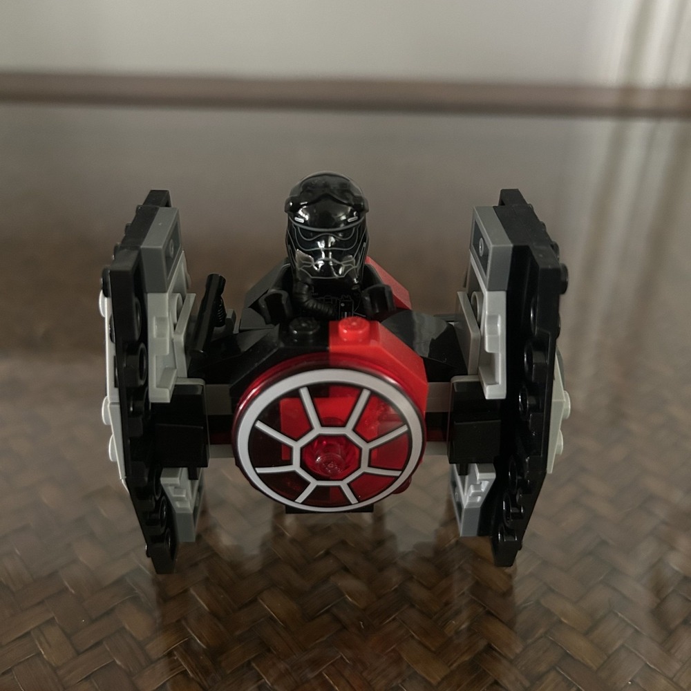 LEGO Star Wars First Order TIE Fighter Microfighter (75194)